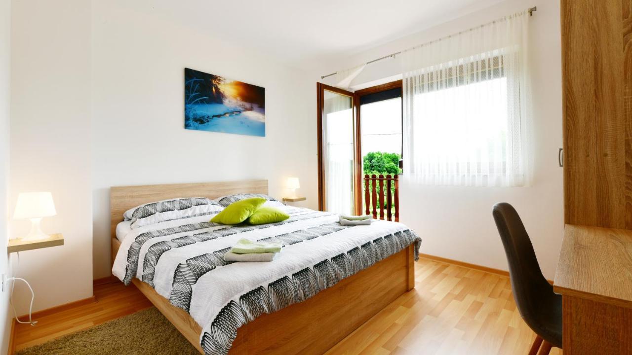 Apartman Mate Rakovica Extérieur photo